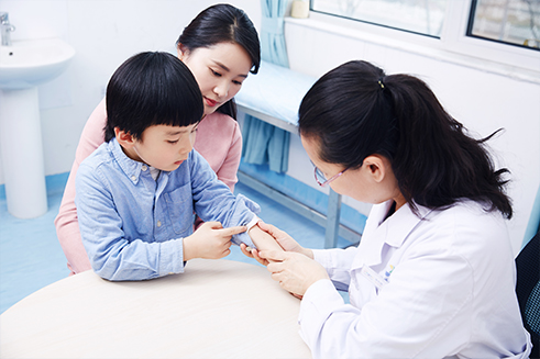 中國兒童實體瘤綜合治療